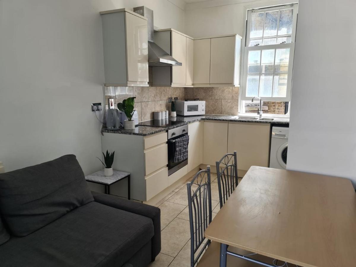 "Bright & Spacious" 3 Bedroom Flat By Kings Cross, St Pancras Station!!!!64 Londres Exterior foto