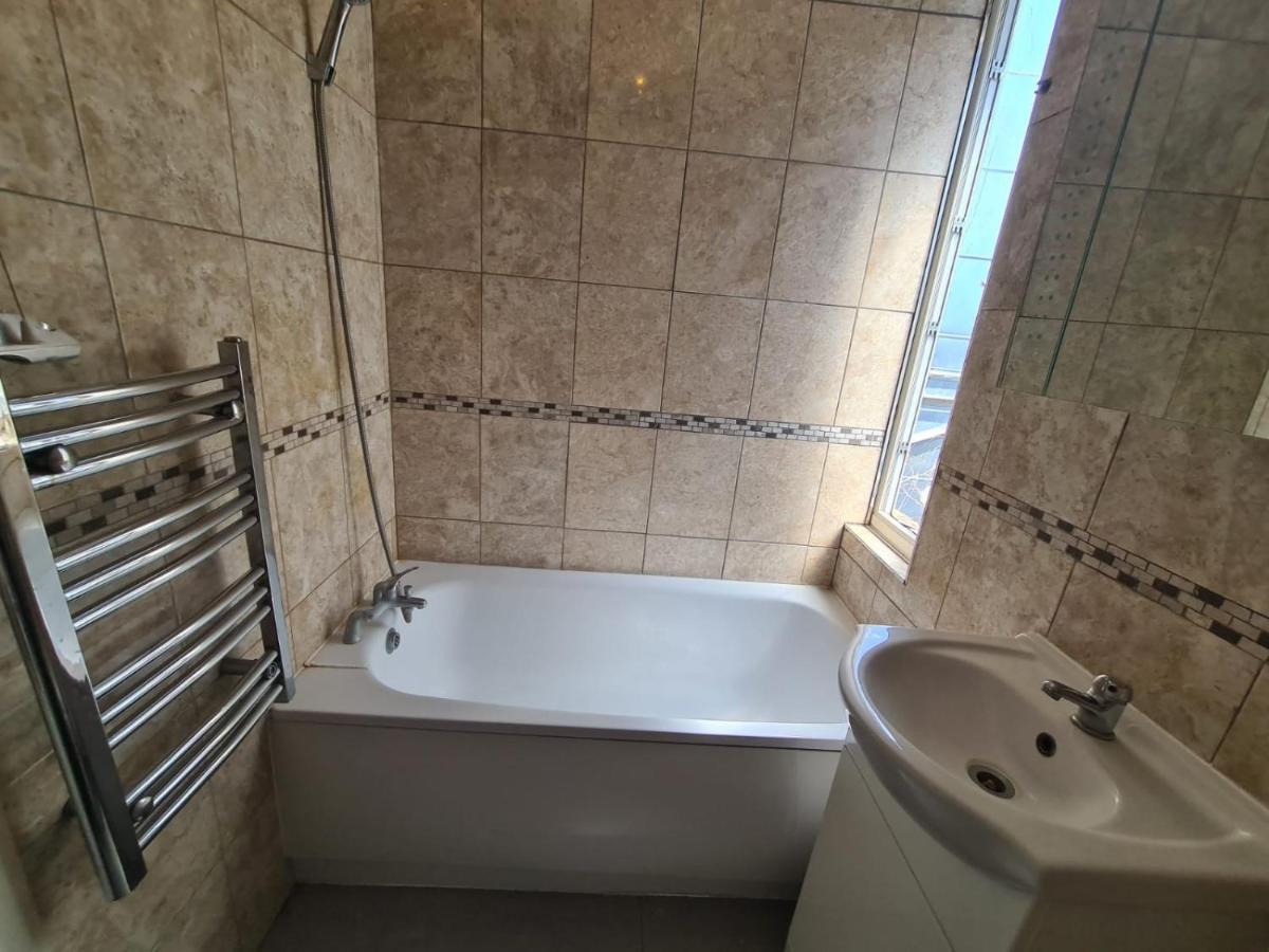 "Bright & Spacious" 3 Bedroom Flat By Kings Cross, St Pancras Station!!!!64 Londres Exterior foto