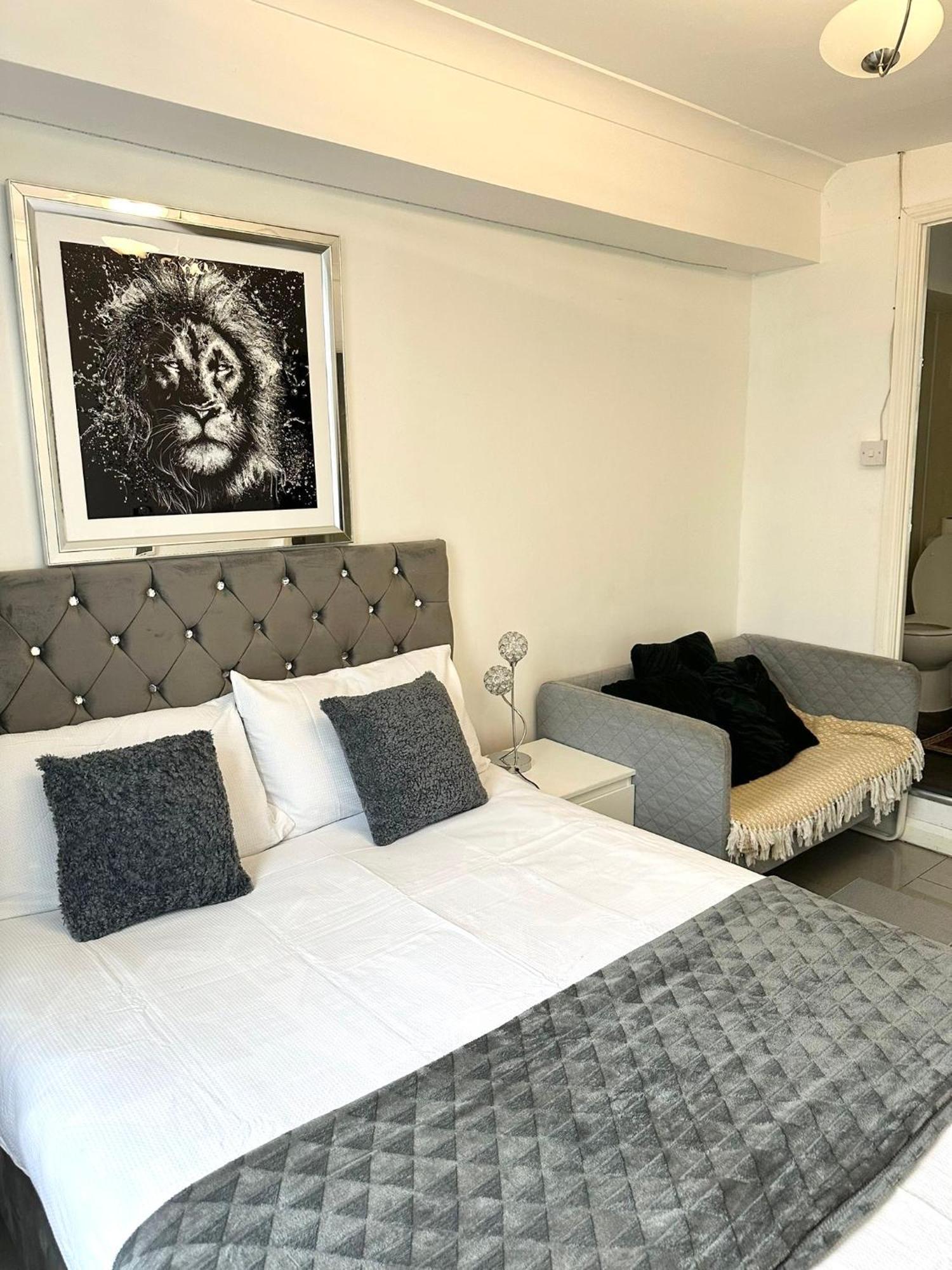 "Bright & Spacious" 3 Bedroom Flat By Kings Cross, St Pancras Station!!!!64 Londres Exterior foto