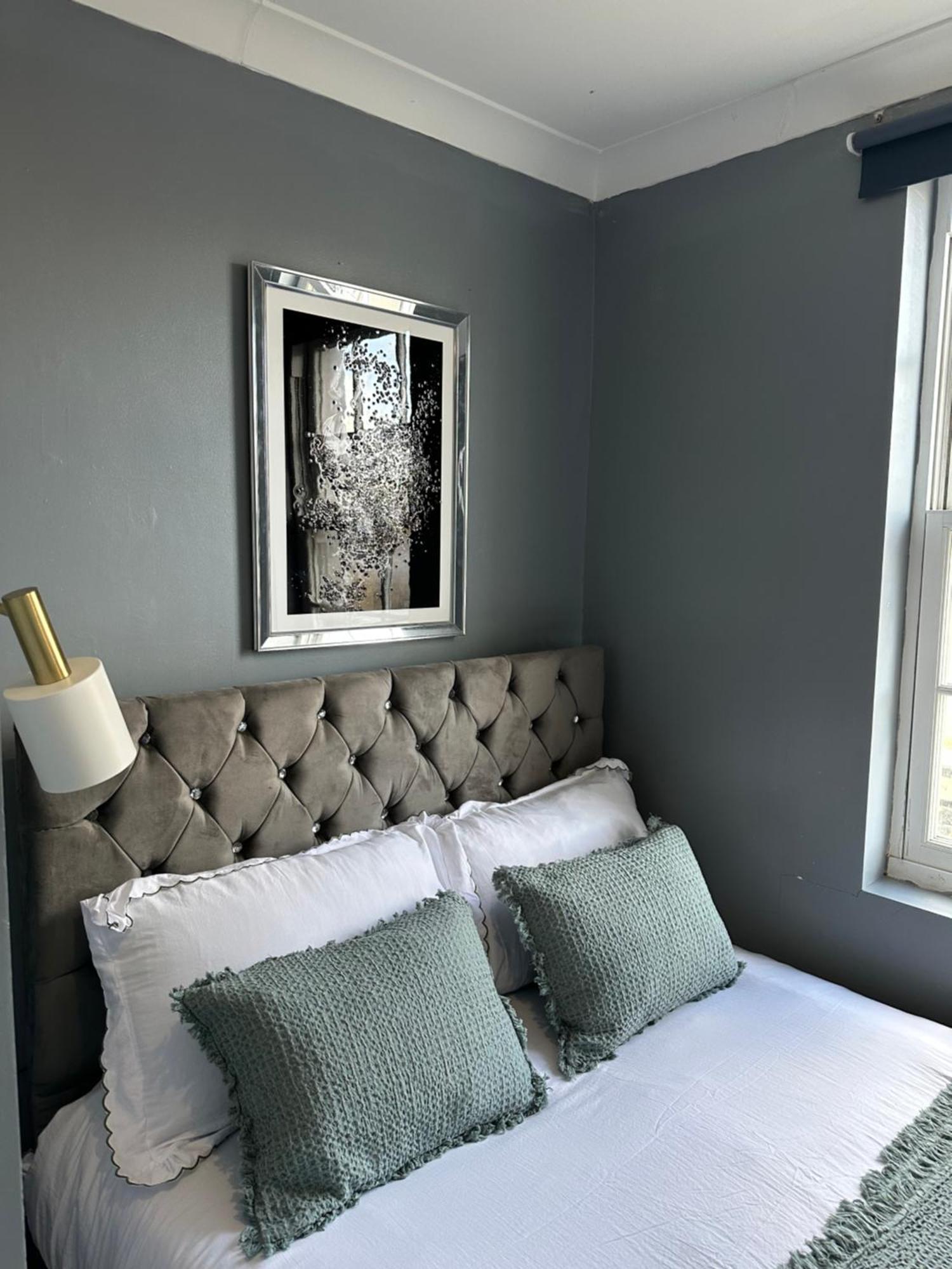 "Bright & Spacious" 3 Bedroom Flat By Kings Cross, St Pancras Station!!!!64 Londres Exterior foto